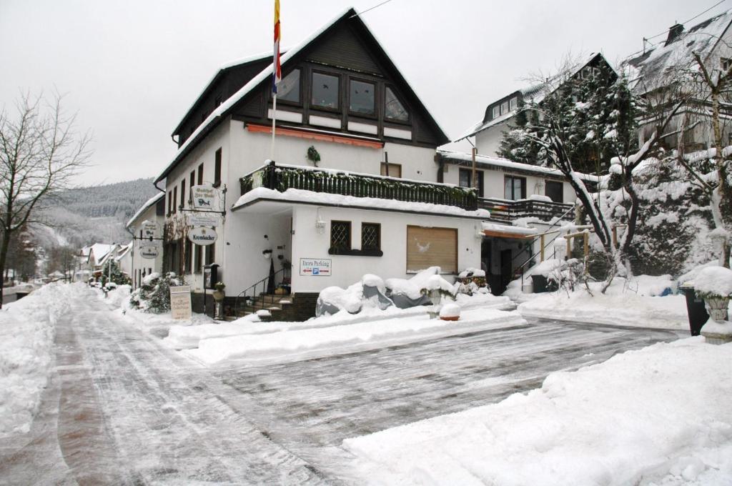 Gasthof Hollaender Eck Lennestadt Extérieur photo
